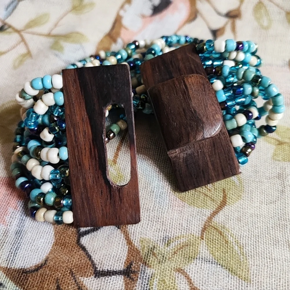 Wood Clasp Seed Beaded Blue Turquoise Cream Twisted Stretch Vintage Bracelet MCM